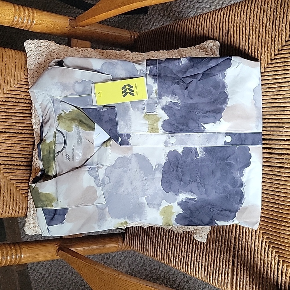 All in motion SS resort shirt,  gray/multicolored, size 3XL